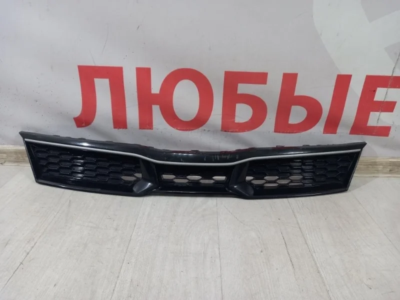 Решетка радиатора передняя kia Rio 4 X-LINE