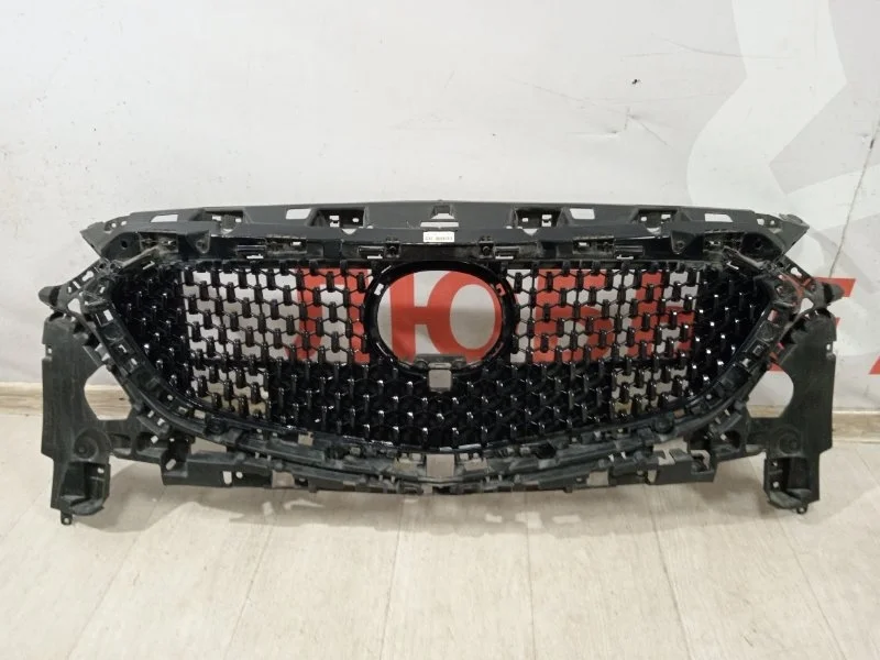 Решетка радиатора Mazda 6 GJ 2017-2020
