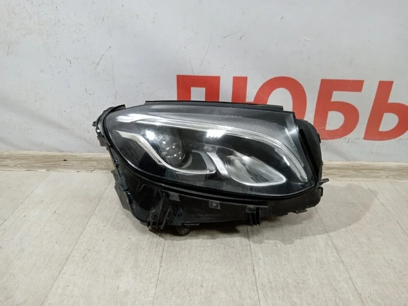 Фара передняя правая Mercedes GLC X253 2015-2020