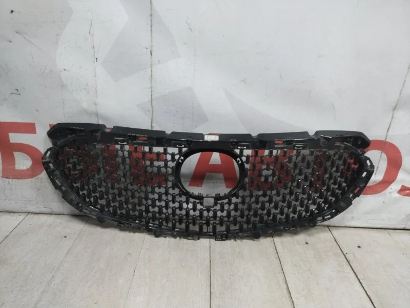 Решетка радиатора передняя Mazda 6 2019-НВ