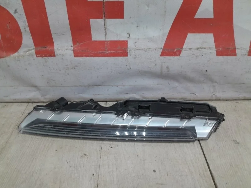 Ходовой огонь передний левый porsche Cayenne 3