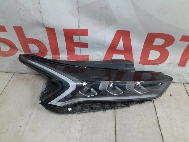Фара передняя правая Kia K5 2020-нв