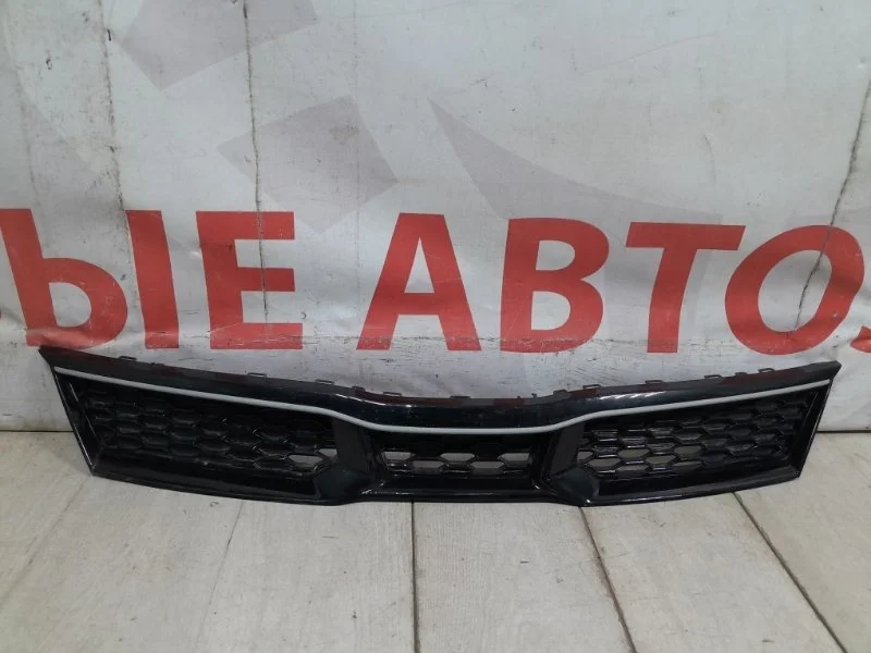 Решетка радиатора передняя Kia Rio 4 FB 2016-2020