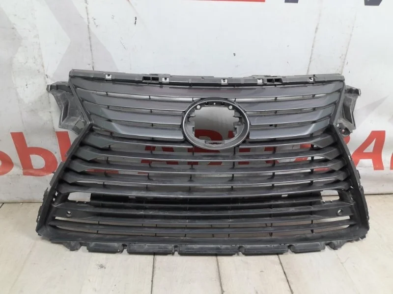 Решетка радиатора передняя Lexus RX 4 350