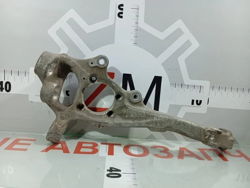 Кулак поворотный передний левый Mercedes GLC X253