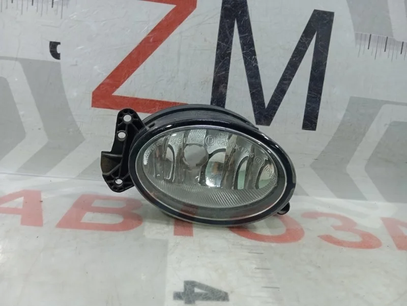 Фара противотуманная правая Mercedes E-klasse W211