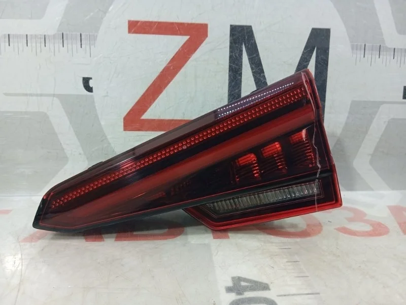 Фонарь задний правый Audi A4 B9