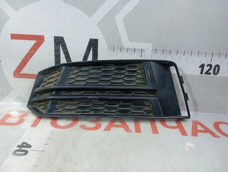 Решетка бампера передняя левая Audi A4 B9 2015