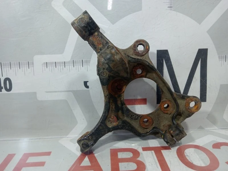 Кулак поворотный передний левый Mazda CX-5 KD