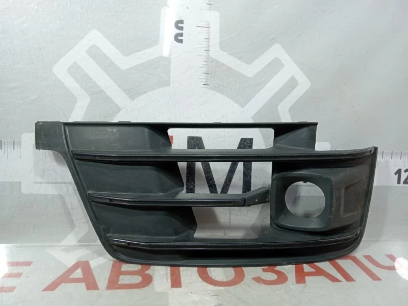 Решетка бампера передняя правая Audi Q7 4M