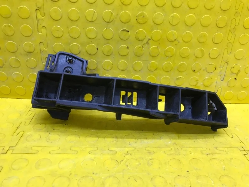 Кронштейн бампера Porsche Panamera 2014 97050553601 970 CWAA, передний правый