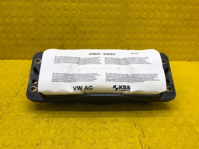 Подушка безопасности Skoda Octavia 2018 8V0880204G 5E3 CWV 594183, передняя правая