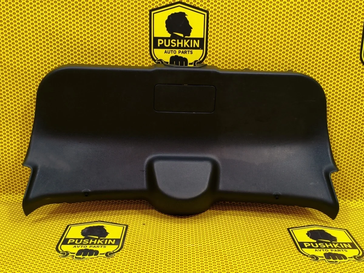 Обшивка крышки багажника Nissan Juke 2011 909011KB0A F15 HR16DE