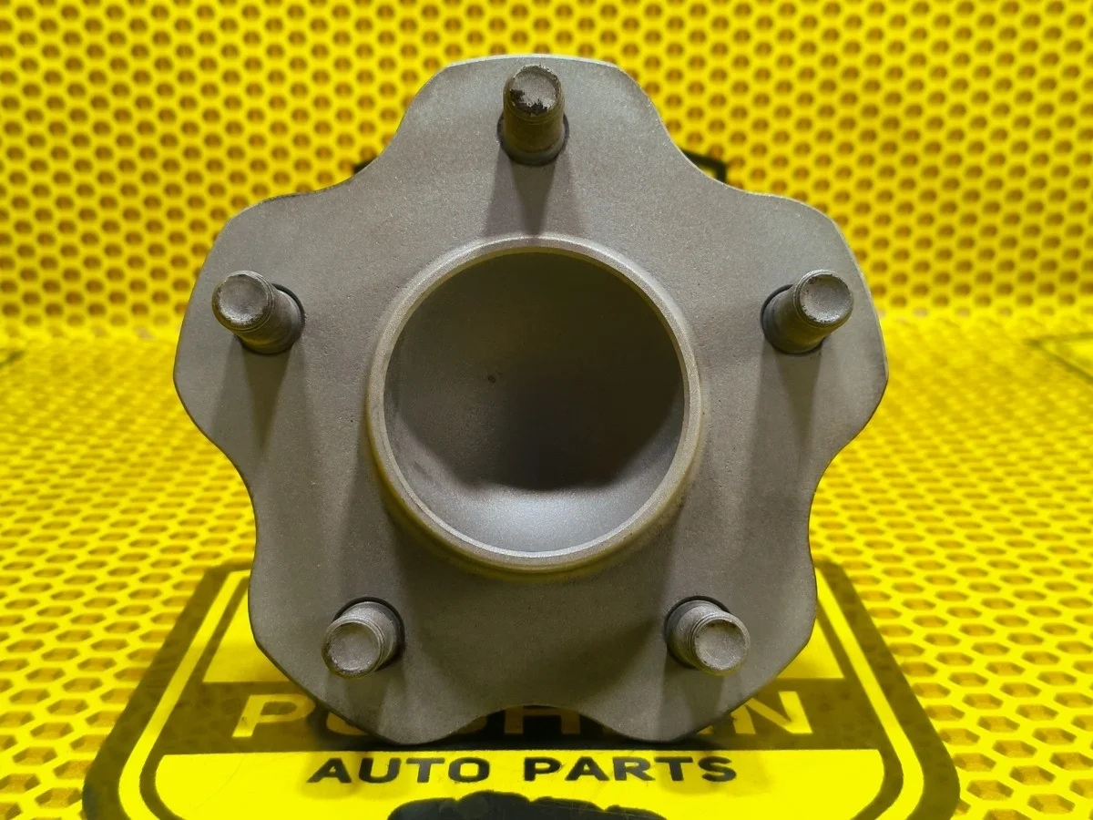 Ступица Nissan Juke 2011 432021KA0A F15 HR16DE, задняя правая