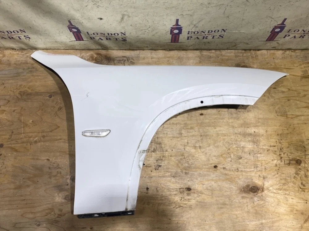Крыло BMW X1 E84