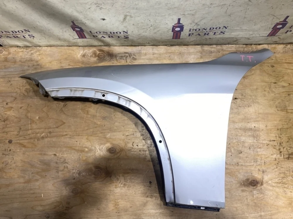 Крыло BMW X1 E84