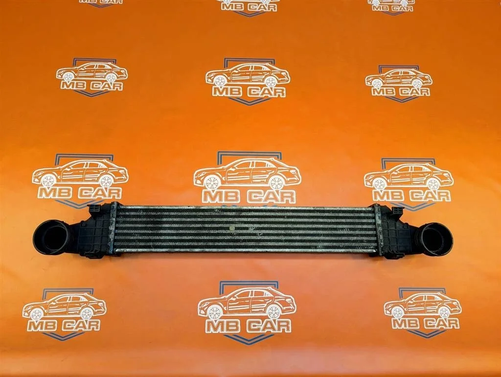 Интеркулер Mercedes-Benz