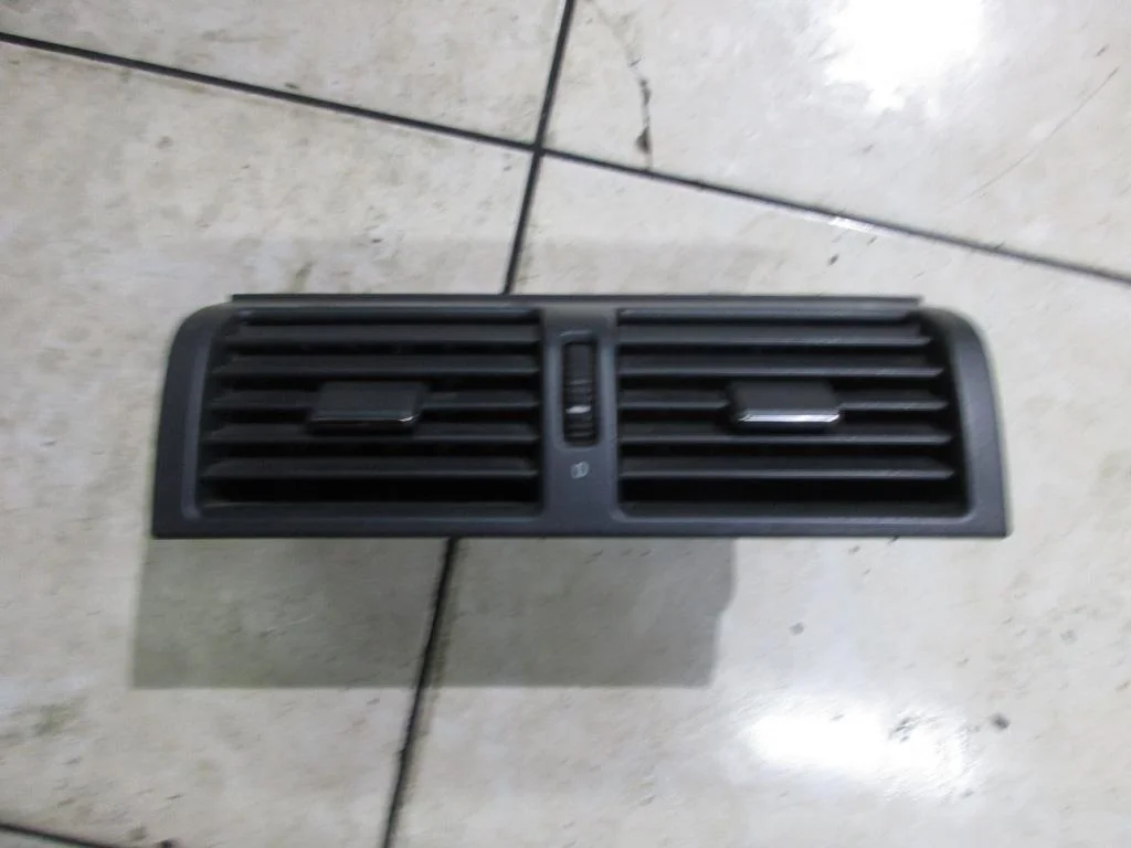 Воздуховод центральный Mercedes-Benz