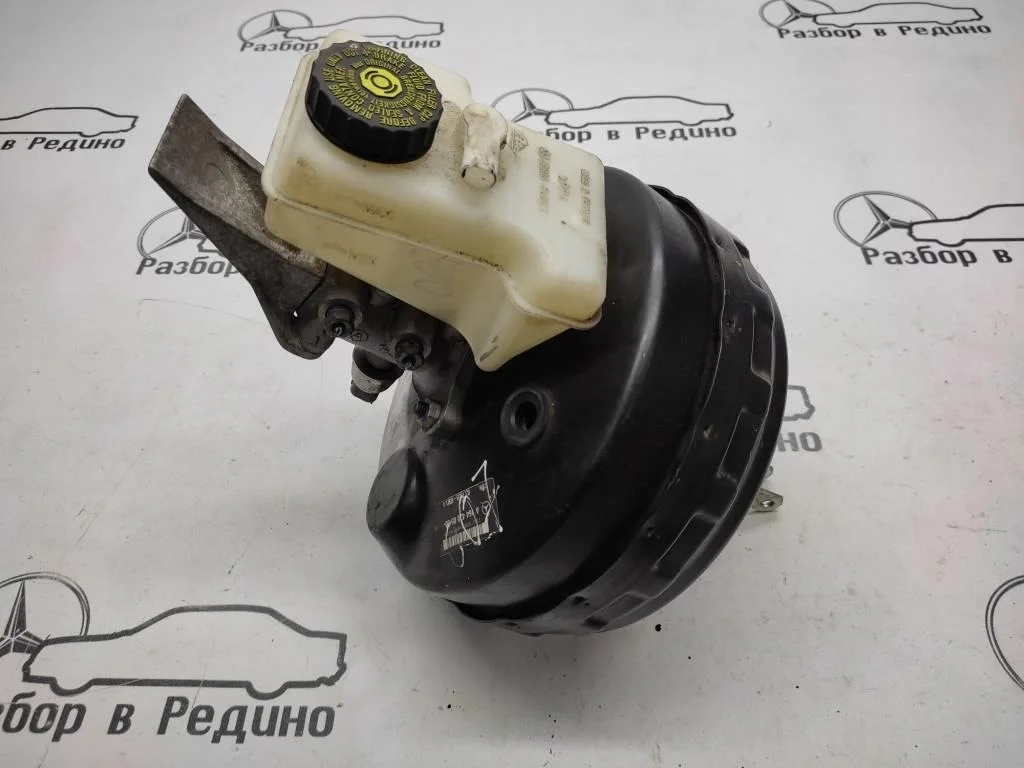 Вакуумный усилитель тормозов Mercedes-Benz