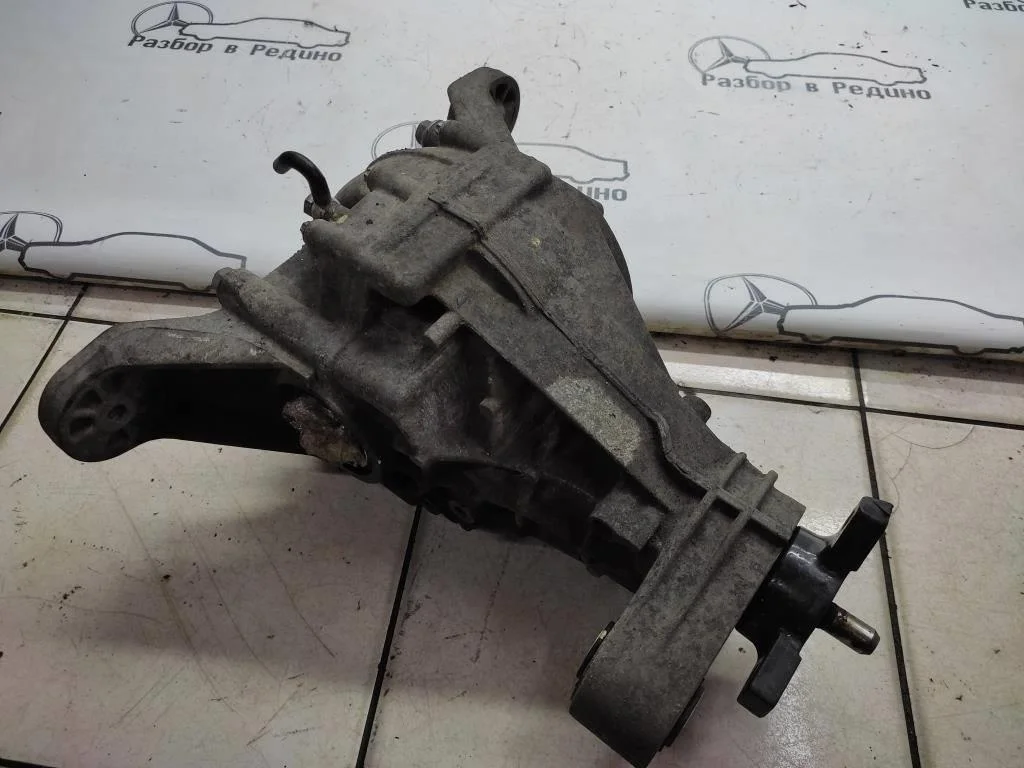 Редуктор задний Mercedes-Benz