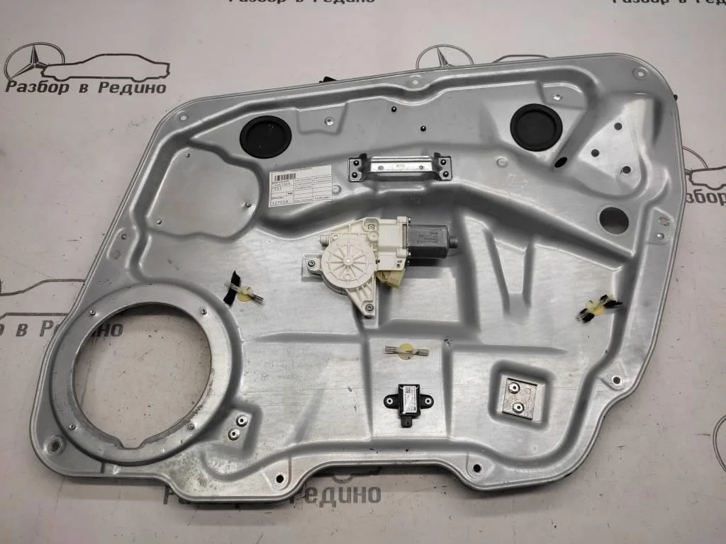 Стеклоподъемник передний правый Mercedes-Benz