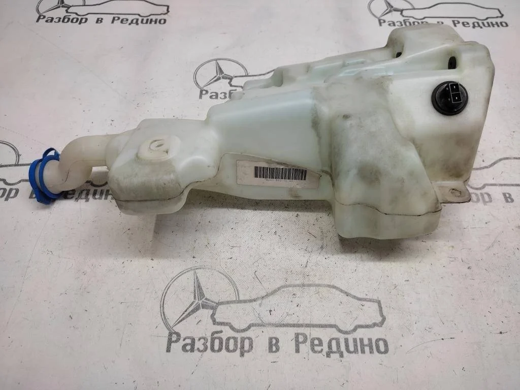 Бачок омывателя Mercedes-Benz