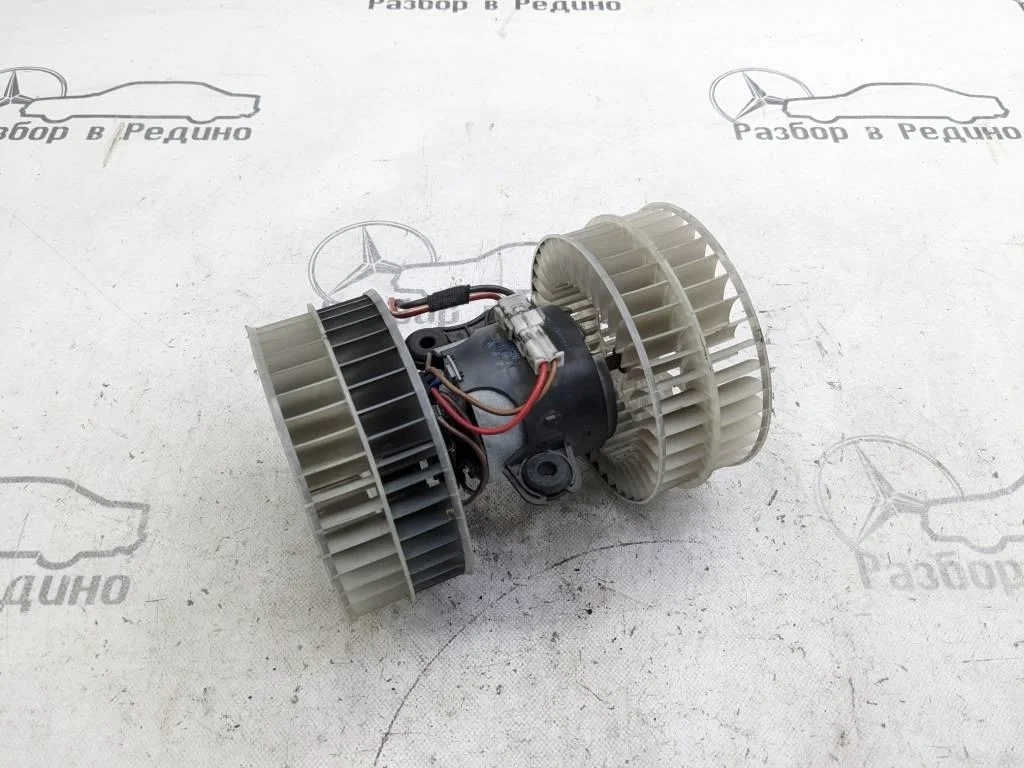 Моторчик печки Mercedes-Benz