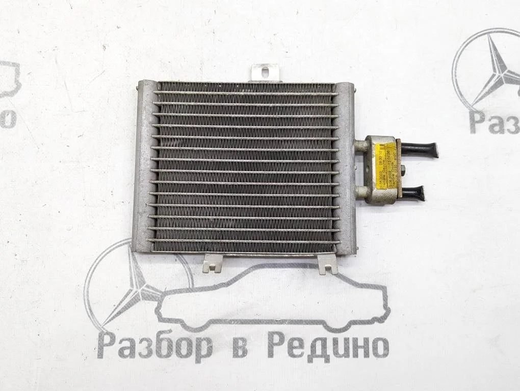 Радиатор масляный Mercedes-Benz