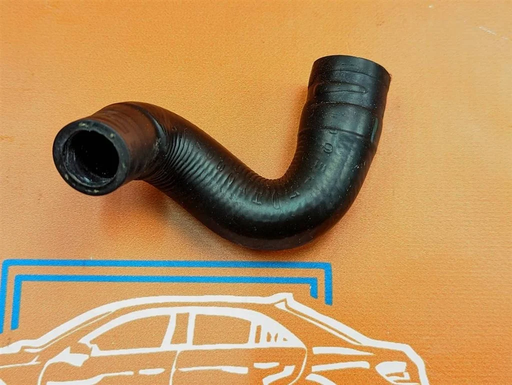 Патрубок ОЖ Mercedes-Benz