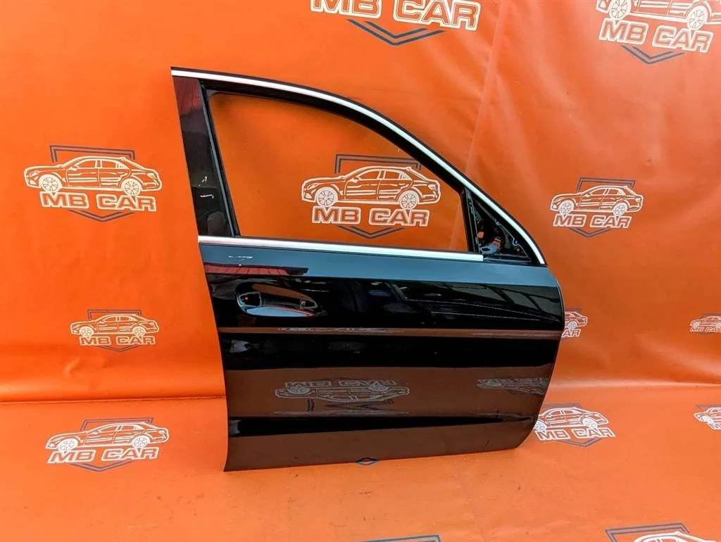 Дверь передняя правая Mercedes-Benz