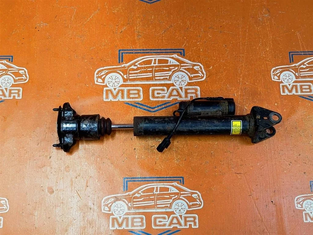 Амортизатор задний Mercedes-Benz