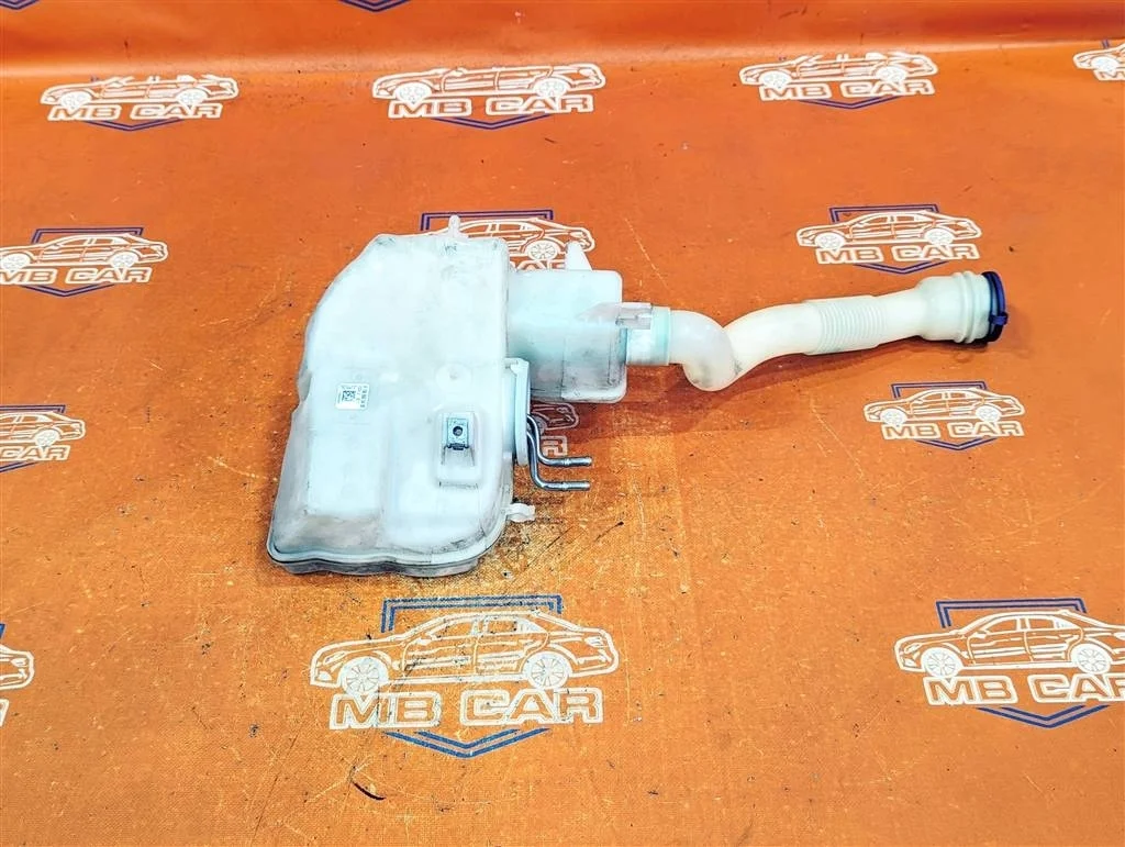 Бачок омывателя Mercedes-Benz