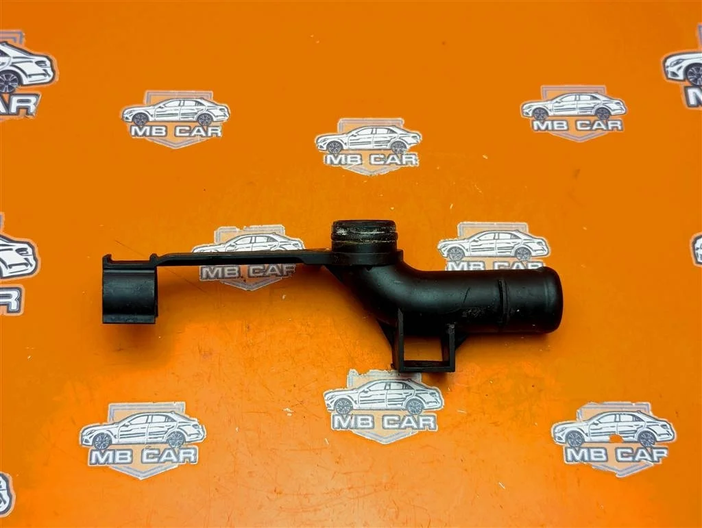 Трубка ОЖ Mercedes-Benz