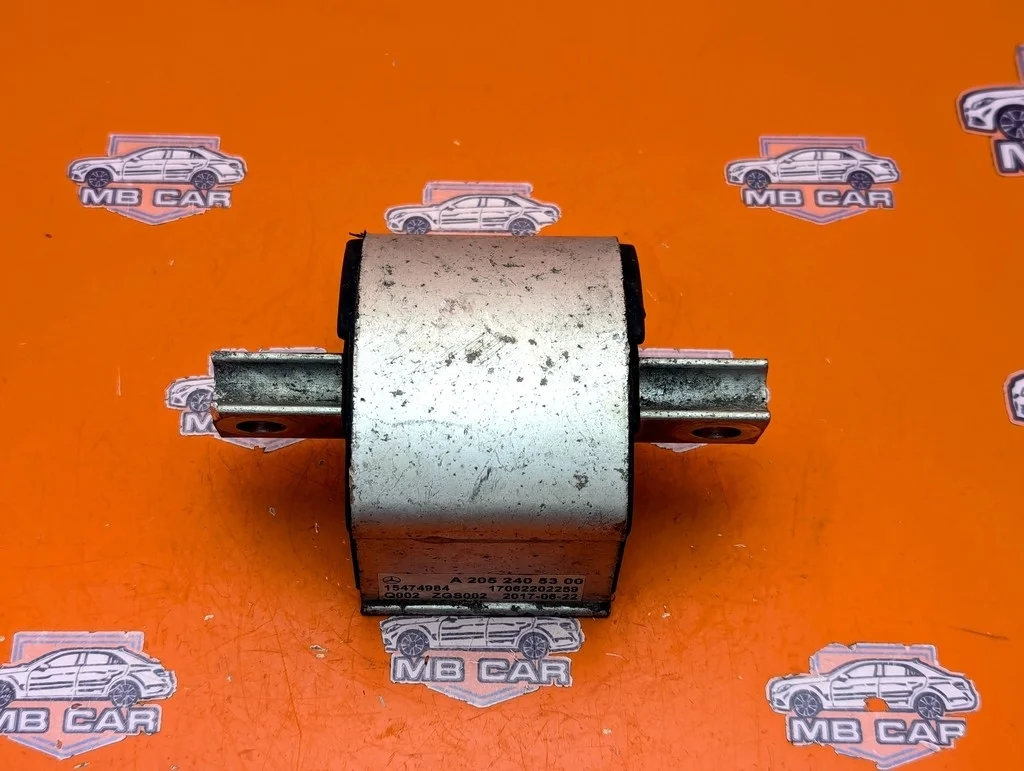 Опора КПП Mercedes-Benz