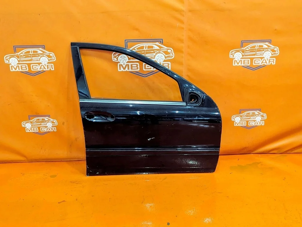 Дверь передняя правая Mercedes-Benz