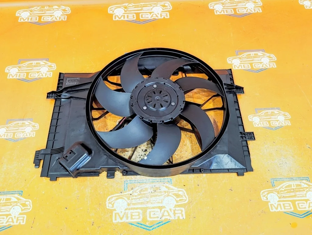 Вентилятор основной Mercedes-Benz