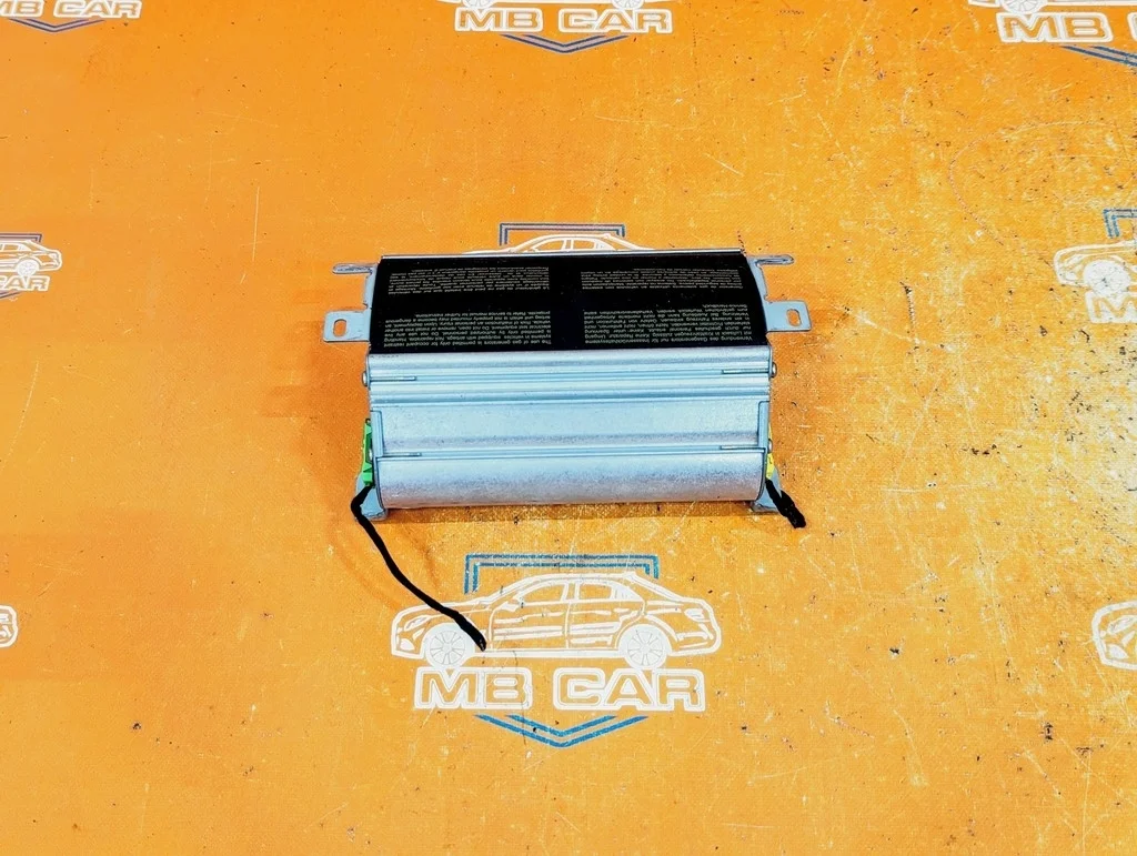 Подушка безопасности пасажирская Mercedes-Benz