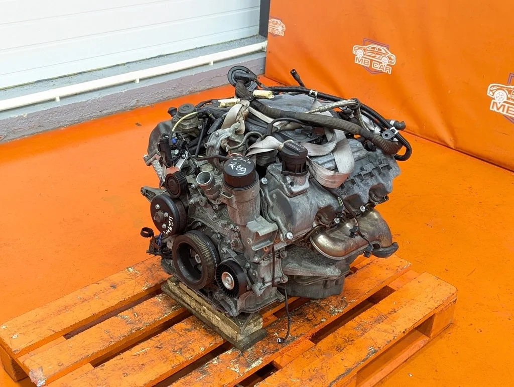 Двигатель бензиновый Mercedes-Benz
