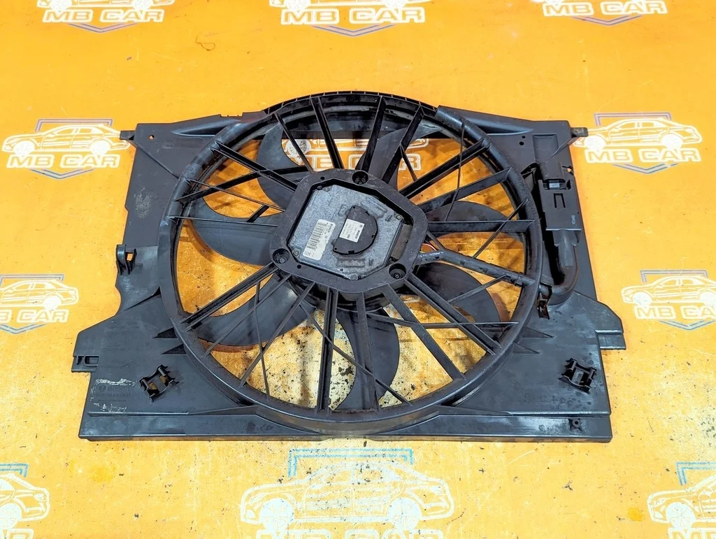 Вентилятор основной Mercedes-Benz