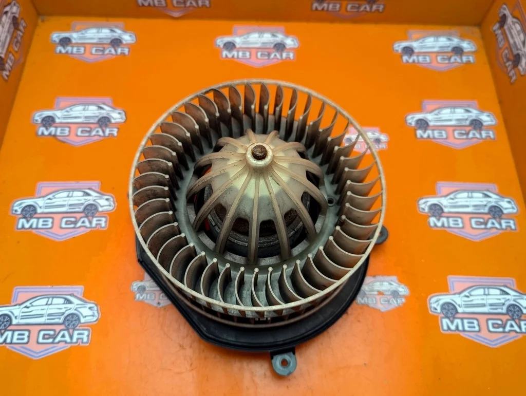 Моторчик печки Mercedes-Benz