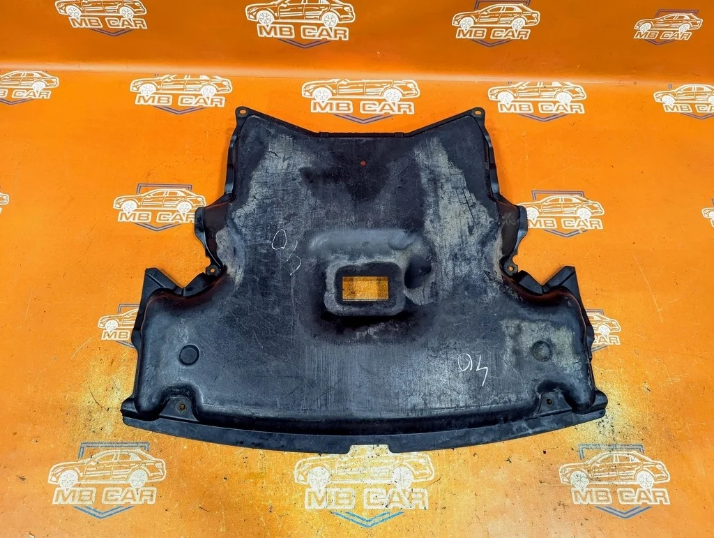 Защита двигателя Mercedes-Benz
