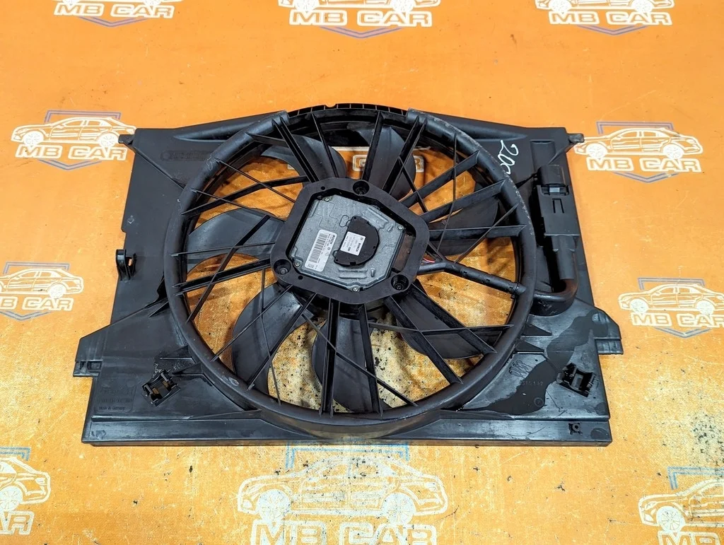 Вентилятор основной Mercedes-Benz