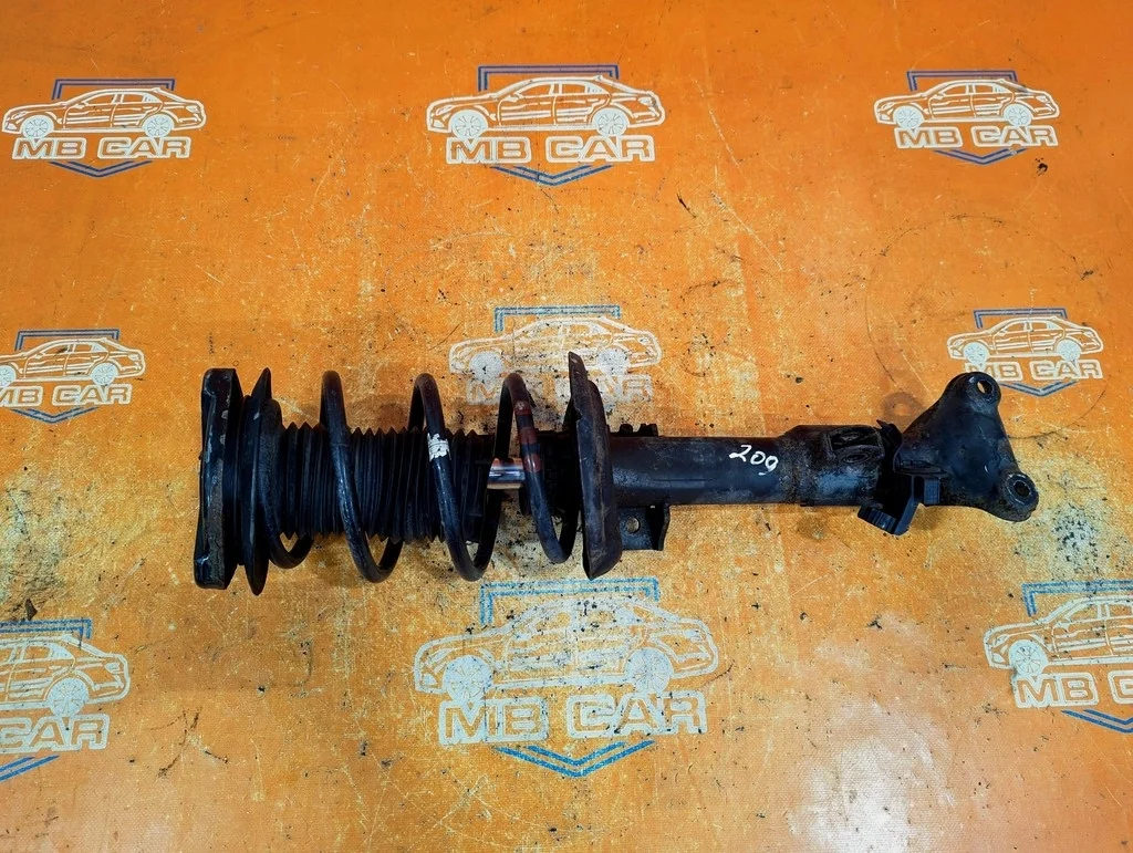 Стойка передняя Mercedes-Benz