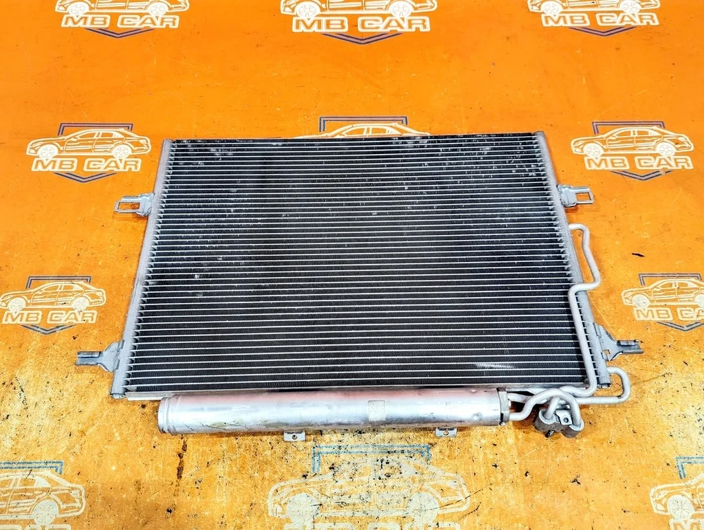 Радиатор кондиционера Mercedes-Benz