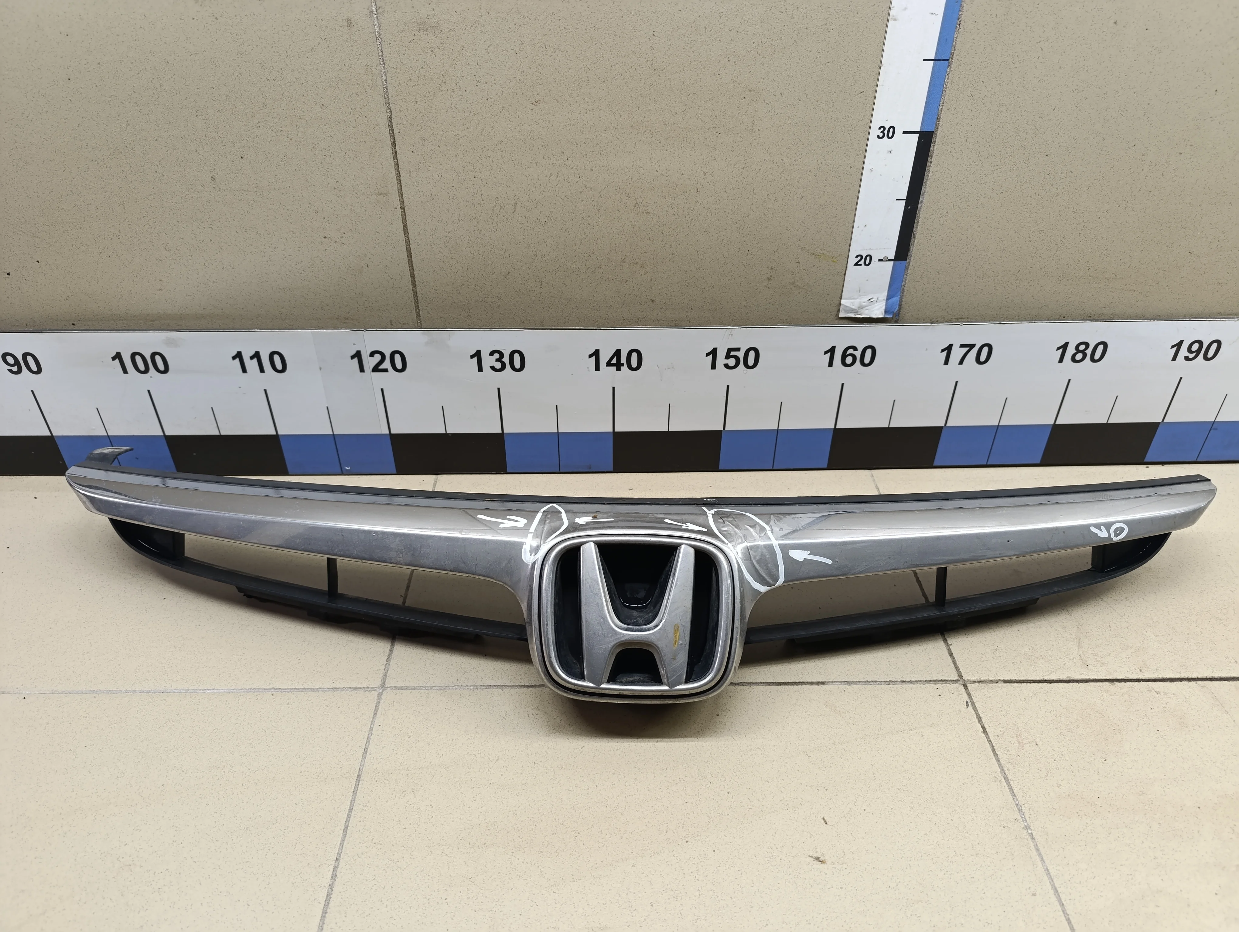 Решетка радиатора Civic 4D 2006-2012