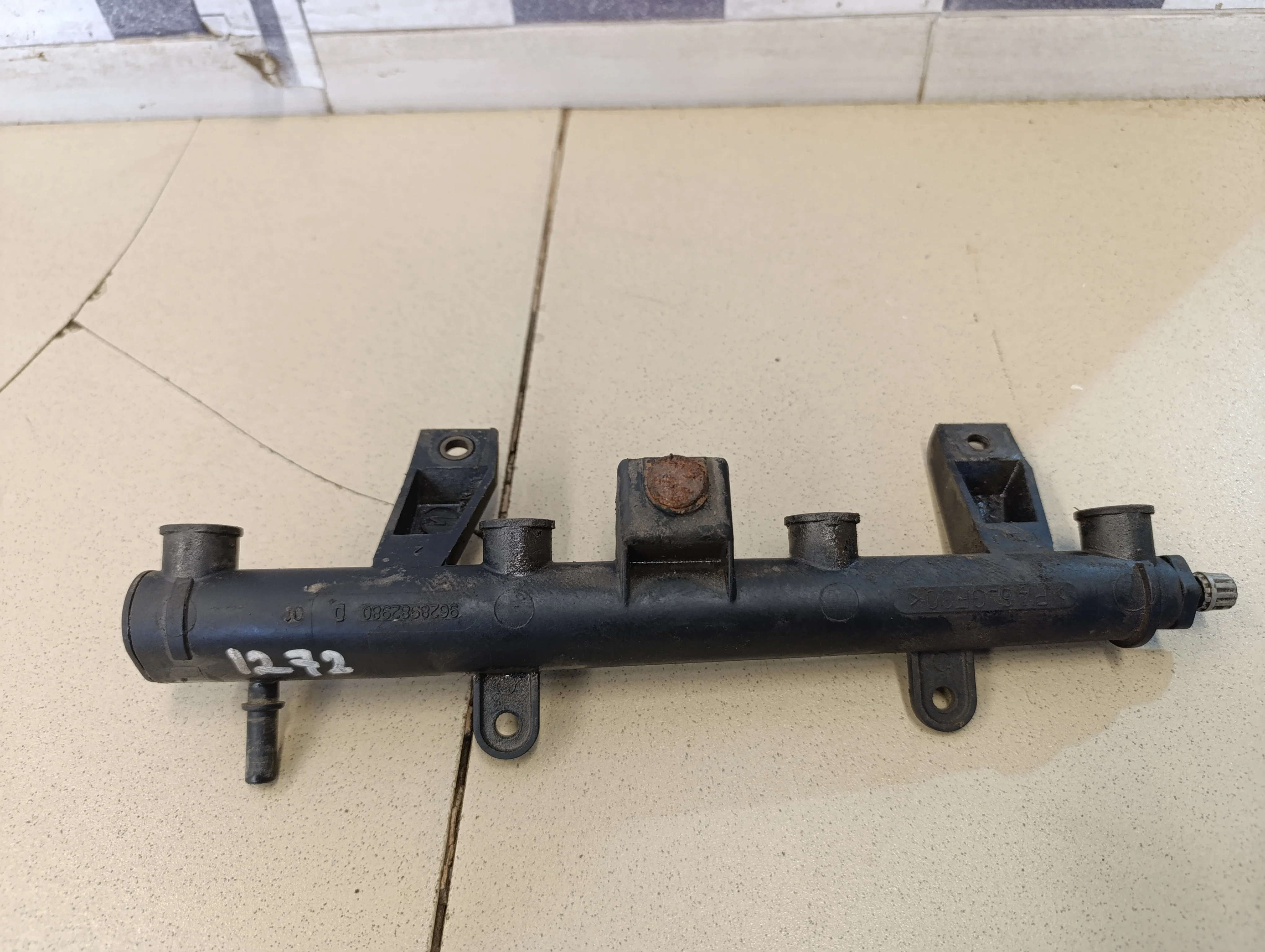 Рейка топливная (рампа) 206 1998-2012