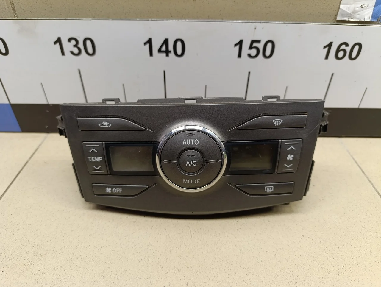 Блок управления климатической установкой Corolla E15 2006-2013