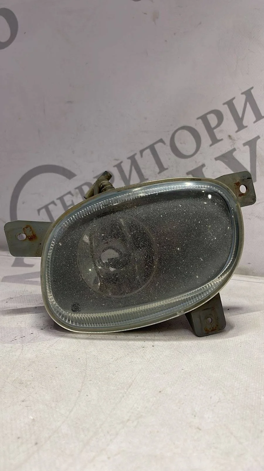 Противотуманная фара левая
