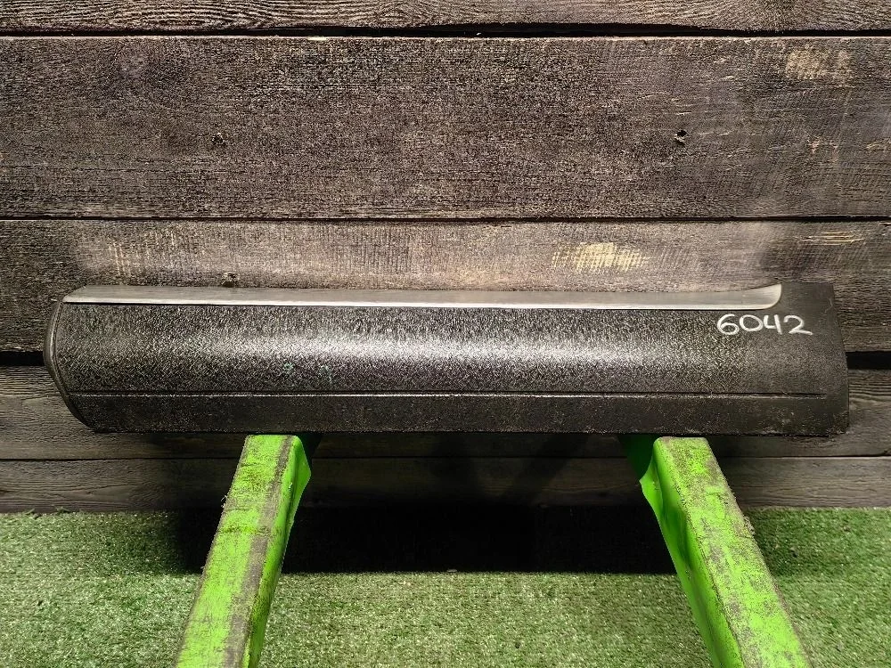 Накладка двери задней левой VW Touareg