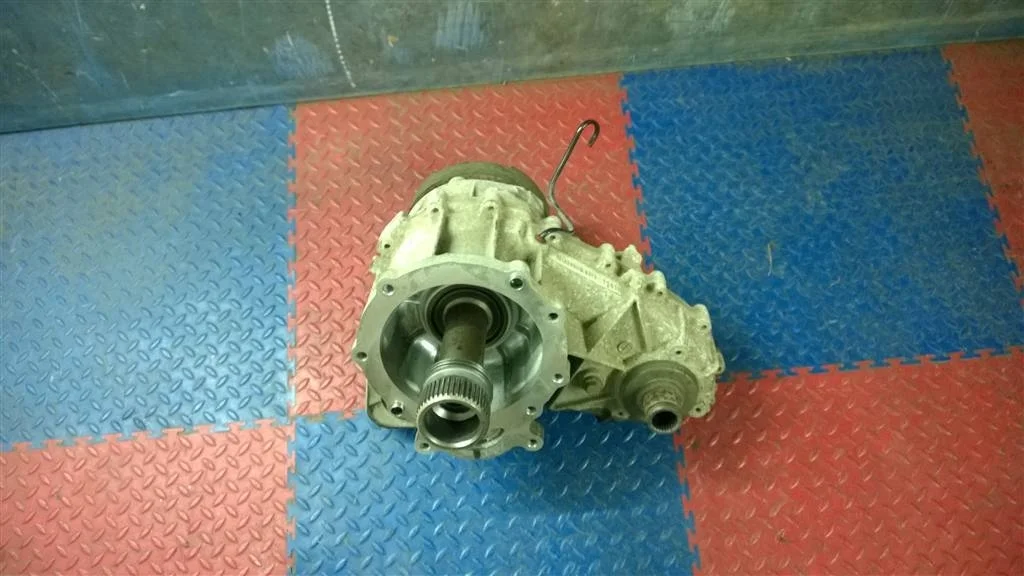 коробка раздаточная BMW X5 E53  M54B30 231 лс 3.0i